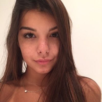 amarantesju's profile picture. 16 anos •twitter novo perdi o outro!!!😩