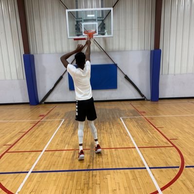 ThompsonNalijah's profile picture. class of ‘21 WIU mens basketball💚