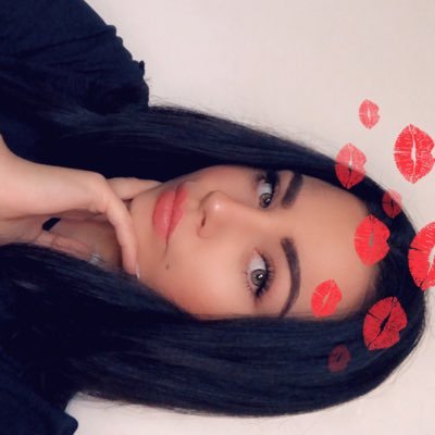 La vie est parsemée plus d’épines que de fleurs.🥀