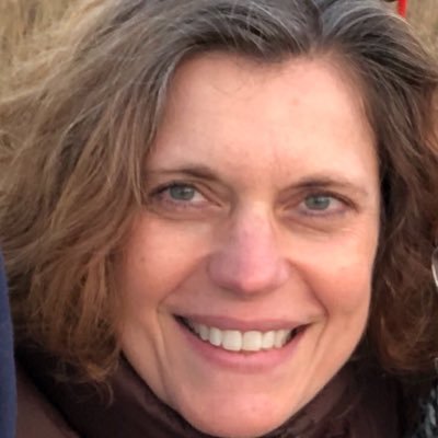 BeachinLisa's profile picture. Jersey girl; Owner/operator of PopArt/pt time beach bum, partner, sis, aunt, BFF. Loves good tv/movies, writing poetry, laughter, vino, peace, acceptance.