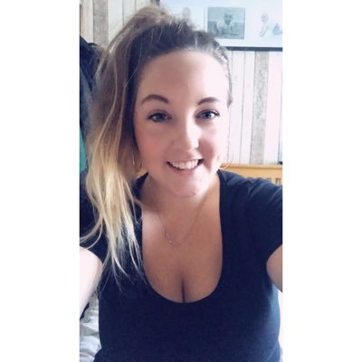 courtneysmall1's profile picture. 