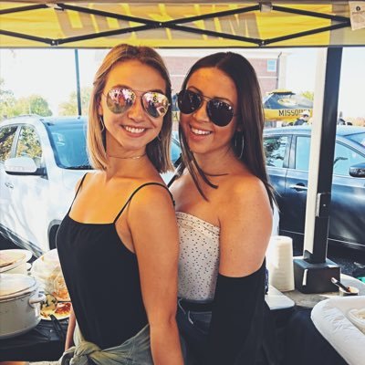 sarahch_'s profile picture. 