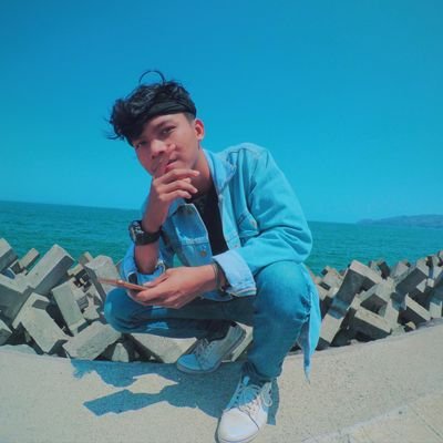 handi_lesmans's profile picture. NEVER SURENDER

@handi_lesmans