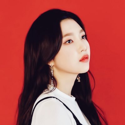 VibrantHana's profile picture. ✦ * · · 𝘚𝘩𝘦’𝘴 𝘢 𝙗𝙖𝙙𝙖𝙨𝙨 𝘸𝘪𝘵𝘩 𝘢 𝙗𝙞𝙜 𝘩𝘦𝘢𝘳𝘵 · · * ✦