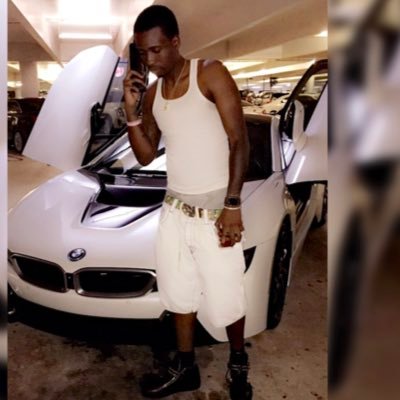 Im trying to get RICH BY ALL MEANS Follow me on IG: Construction_drake
