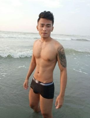 ShoneLay's profile picture. time and tide wait for no man