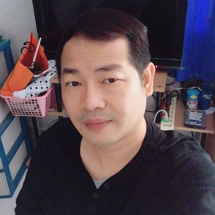 vichai714's profile picture. ขออยู่ใกล้หน้าเธอได้ไหม ในฐานะส้นตีนก็ได้ 🤭
😆😆😆