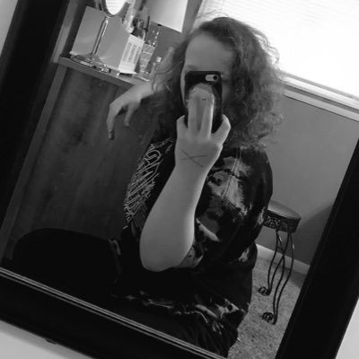 xomsaii's profile picture. n i n e t e e n // p e r t h // a d a m l o u i s // 12032018 // f ø r e v e r m ø r e //