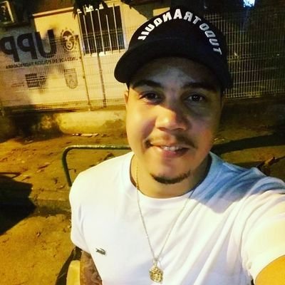 EvandroSchacht1's profile picture. foco força fé ✌️