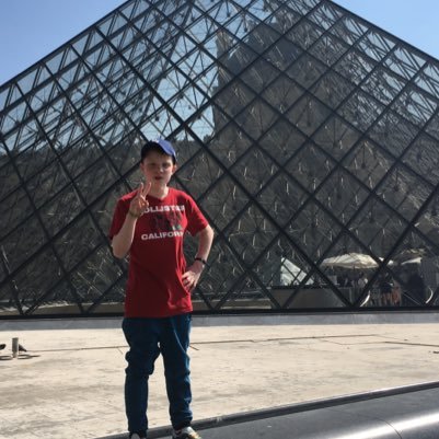 luke61391191's profile picture. my new twitter account a place to be cool 😎