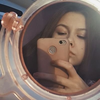 VwL2bUKFn6006hc's profile picture. ⚡15 лет ⚡студент⚡ творческая личность ⚡