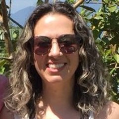 Nutricionista e Doutora em Nutrição, professora da UFSC, apaixonada por docência, ciência e minha família!