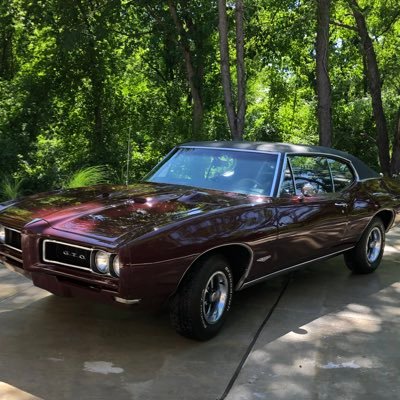 dmecumjr's profile picture. 