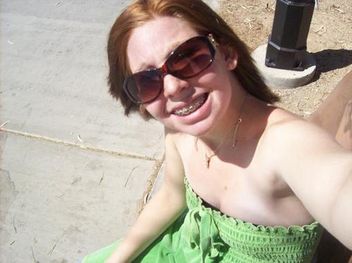 I am married and have a baby and live in arizona with my family and frineds.......