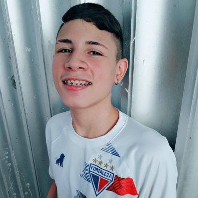 ♏ / Solteiro / 16 aninhos ||
TWITTER NOVO PERDI O OUTRO.