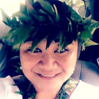 la_pulou's profile picture. Author of Molioleava Books. Gray duck from Samoan islands. Fan of coffee & good reads. Former owner of neighbor's mango tree.