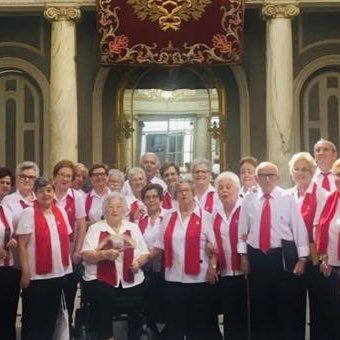 Coral formada por gente mayor pero con ganas de cantar y disfrutar de la vida. Perteneciente a @escolacoralvj y ayuntamiento de @quartdepoblet