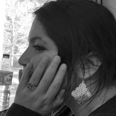 sweetykuroidoll's profile picture. Future Naturopathe + Employée Drive. Je suis un mélange entre le bisounours et la tueuse psychopathe. Diplômée en Master Recherche Arts Plastiques.