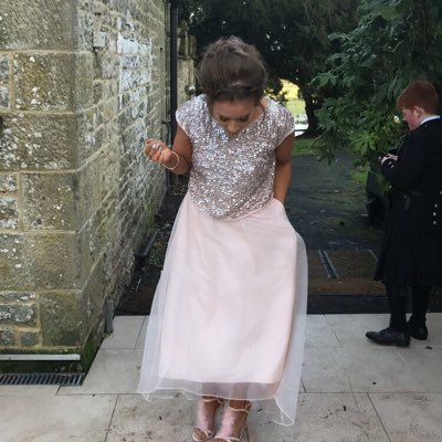 laurenroseflint's profile picture. Work in Community Fundraising. Accredited PT. #Fitness #Food & #Football are life 🦄.