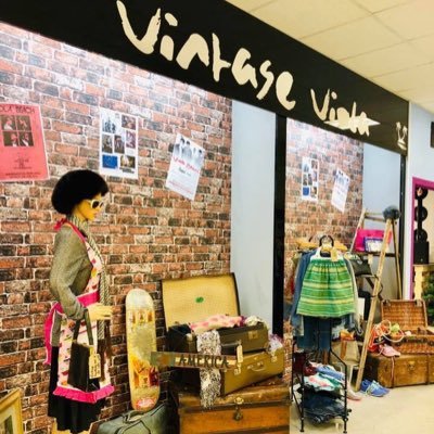 Vintage_ViolaB's profile picture. 