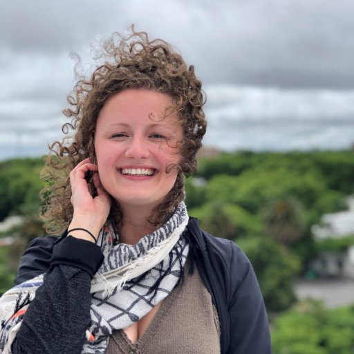 AidaCraci's profile picture. insatiably curious. in search of adventures.