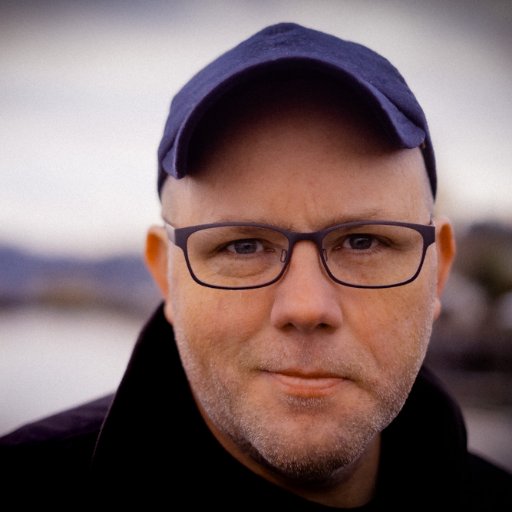 Zigging where the market is zagging, and building the future of learning at scale. CEO/Co-Founder (Stealth)