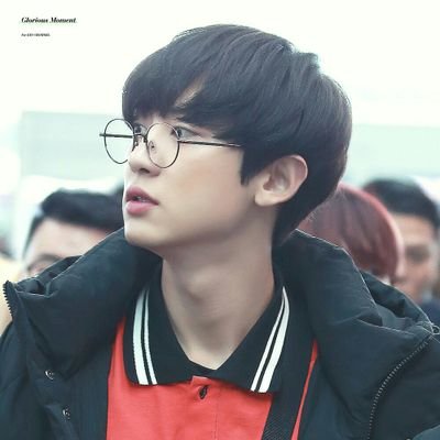 Ella27111's profile picture. L ✨