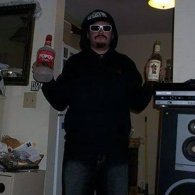 just looking for people to chat with and like to have fun and I'm a open book