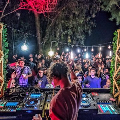 AlanBroudy's profile picture. ... Some kid who loves the simple things in life…👽 #SeXyFly 🛸