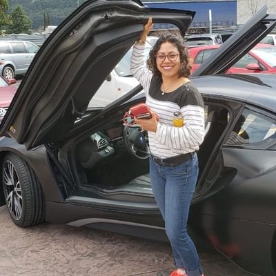 Zaira37083042's profile picture. ¡Sonreír! Es la mejor carta de presentación 😎