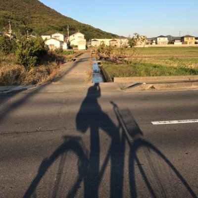 ついてる!! 時々、詩を呟きます。また、YouTubeで詩の朗読をしてます。暇だったら遊びに来てねー。