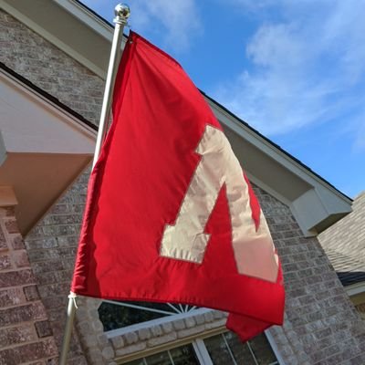 Huskers1990's profile picture. 