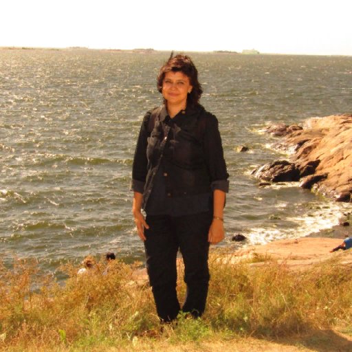 Hi ! My name is Ladzislava Im I'm a librarian and a psychologist.I work with children. In my spare time I like to travel and to learn languages.😀