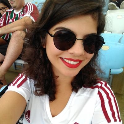o tempo é a minha matéria, o tempo presente, os homens e mulheres presentes, a vida presente