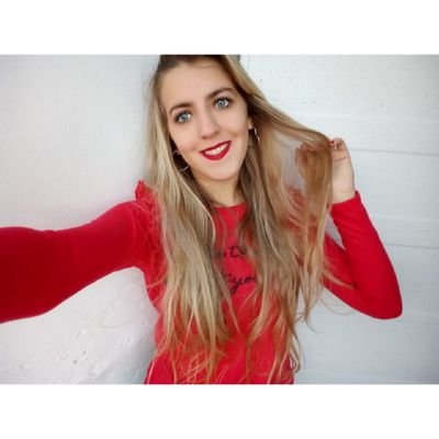 Solpatriglia's profile picture. Toda historia tiene un final, pero en la vida cada final es un nuevo comienzo :)