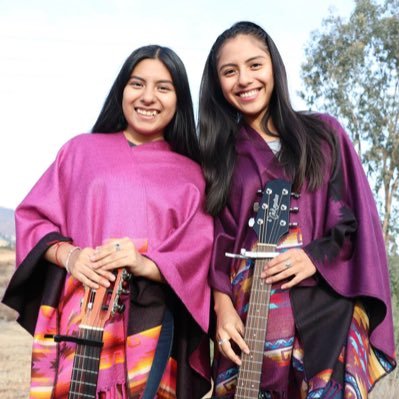 Nosotras somos #DuetoDosRosas somos dos hermanas enamoradas de la música campirana 💕 y la queremos revivir! y somos orgullosamente oaxaqueñas 100%
