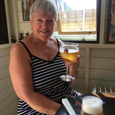 debiharrop's profile picture. 