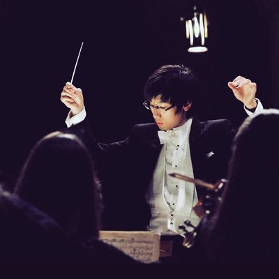 London-based Conductor Pianist Repetiteur Violinist Organist Artistic Director and Conductor of Hornton Chamber Orchestra @hcolondon
