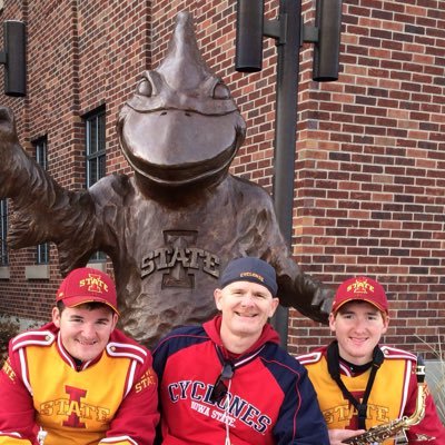 Husband, father, musician, VP of Engineering, technologist. Avid Magic the Gathering player, Iowa State alum, music & sports enthusiast - Go 'Clones!