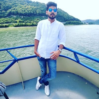 BurhanMustufa's profile picture. Ride. Drive. Explore✌