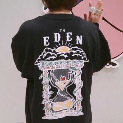 30↑ おんな UVERworld/音楽/ロック/歌い手さん/踊り手さん/アニメ/まんが/2次元2.5次元/動物/リラックマ/モンスト/プロセカ/お酒/食べることお菓子甘いもの 好きー!!