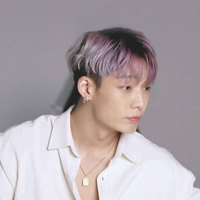 Sunbae - It's expected to premiere in october. - Desdee lin