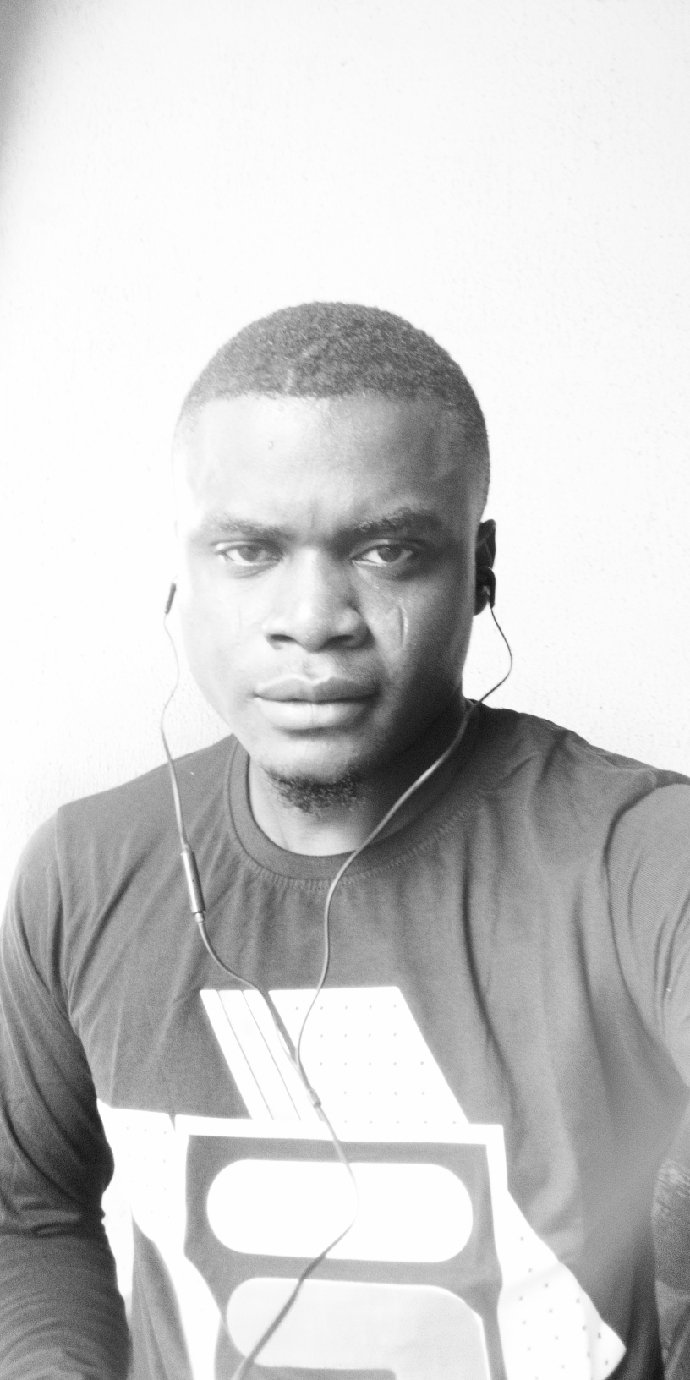 Thisisshegzy's profile picture. I do what I do for a reason.