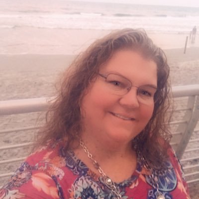 Jenniferanyoung's profile picture. 