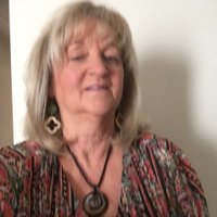 Suzanne Chambers - @Suzanne54065262 Twitter Profile Photo