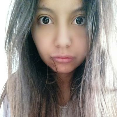 Administradora Pública 🎓
Romántica, loca, gritona y llorona.
Cometo errores y estoy fuera de control.
Debilidad: Libros, Basketball y amores platónicos 💙💜