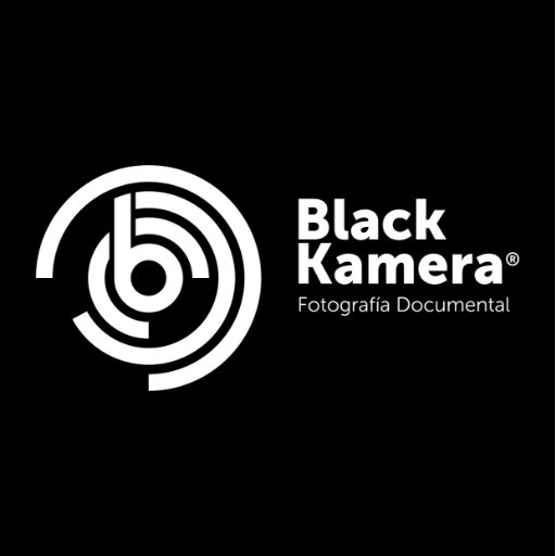 Blackkamera, Escuela de fotografía documental.