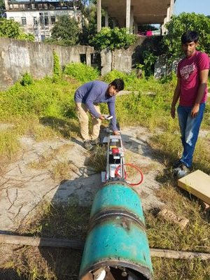 ArozMahin's profile picture. I am simple man, i love my jobe.