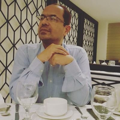 mussadiqsh's profile picture. Software Engineer, Data Scientist, Mathematician, Teacher.