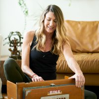 Janet Stone - @janetstoneyoga Twitter Profile Photo